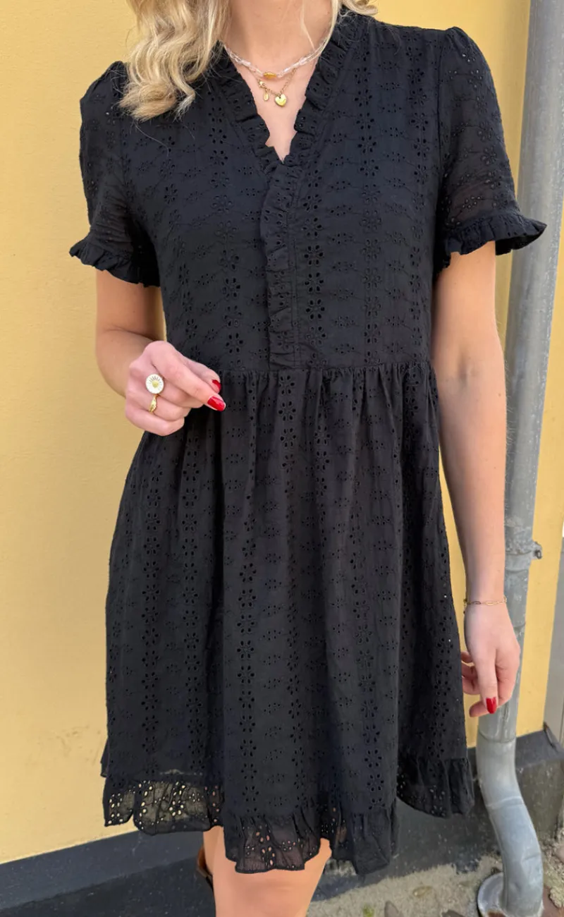 Hot Kjole - Catja Summer - Black Broderie Anglaise Kjoler