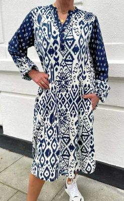 Clearance Kjole - Helena - Creme / Blue Kjoler