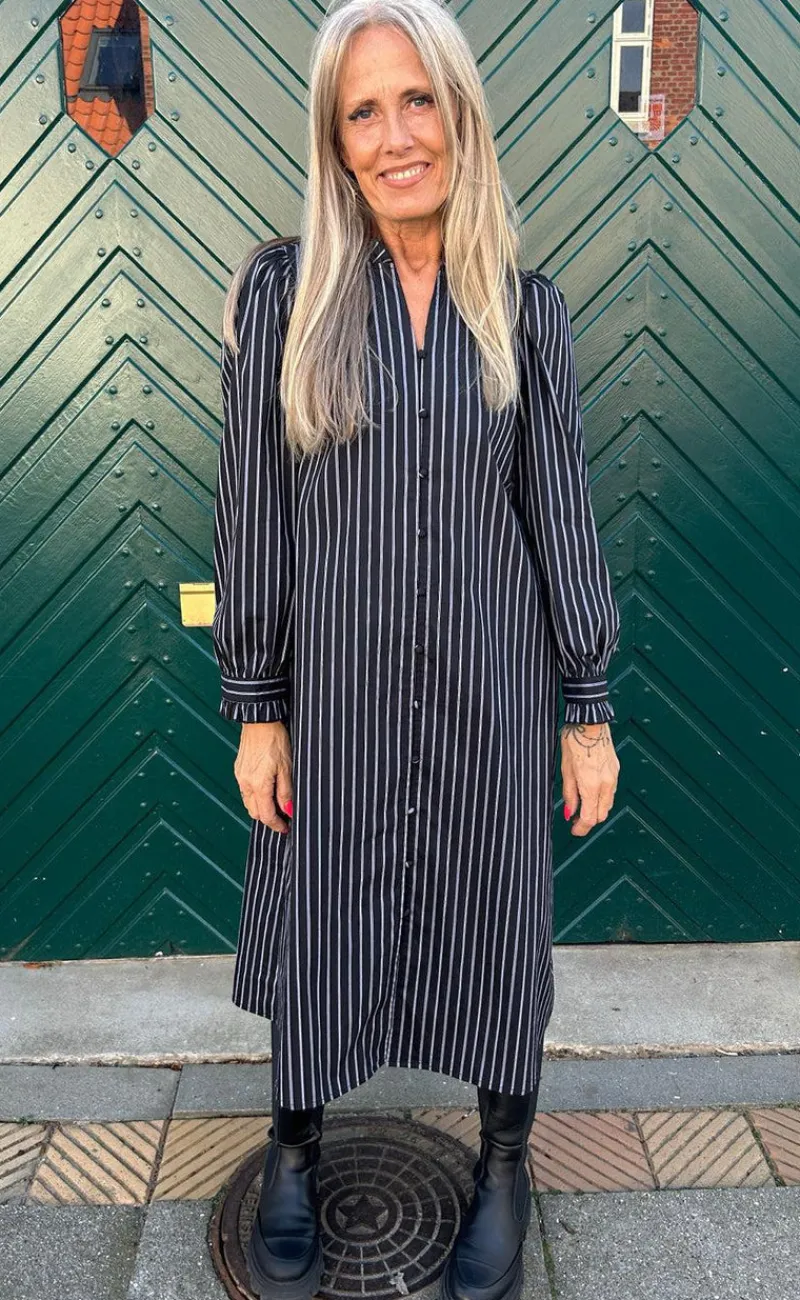Sale Kjole - Tiki - Black W. White Stripes Kjoler