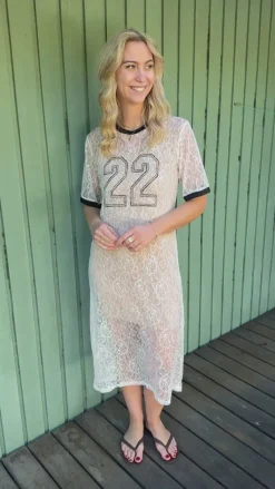 Best Kjole - Susanna Football - White Lace (vendbar) Kjoler