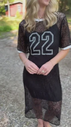 Best Kjole - Susanna Football - White Lace (vendbar) Kjoler