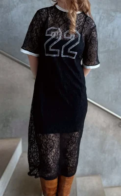 Best Kjole - Susanna Football - Black Lace (vendbar) Kjoler