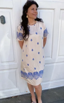 Outlet Kjole - Laia - Beige W. Blue Print Kjoler