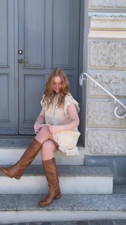 Best Kjole - Pia Lace Summer - Creme Kjoler