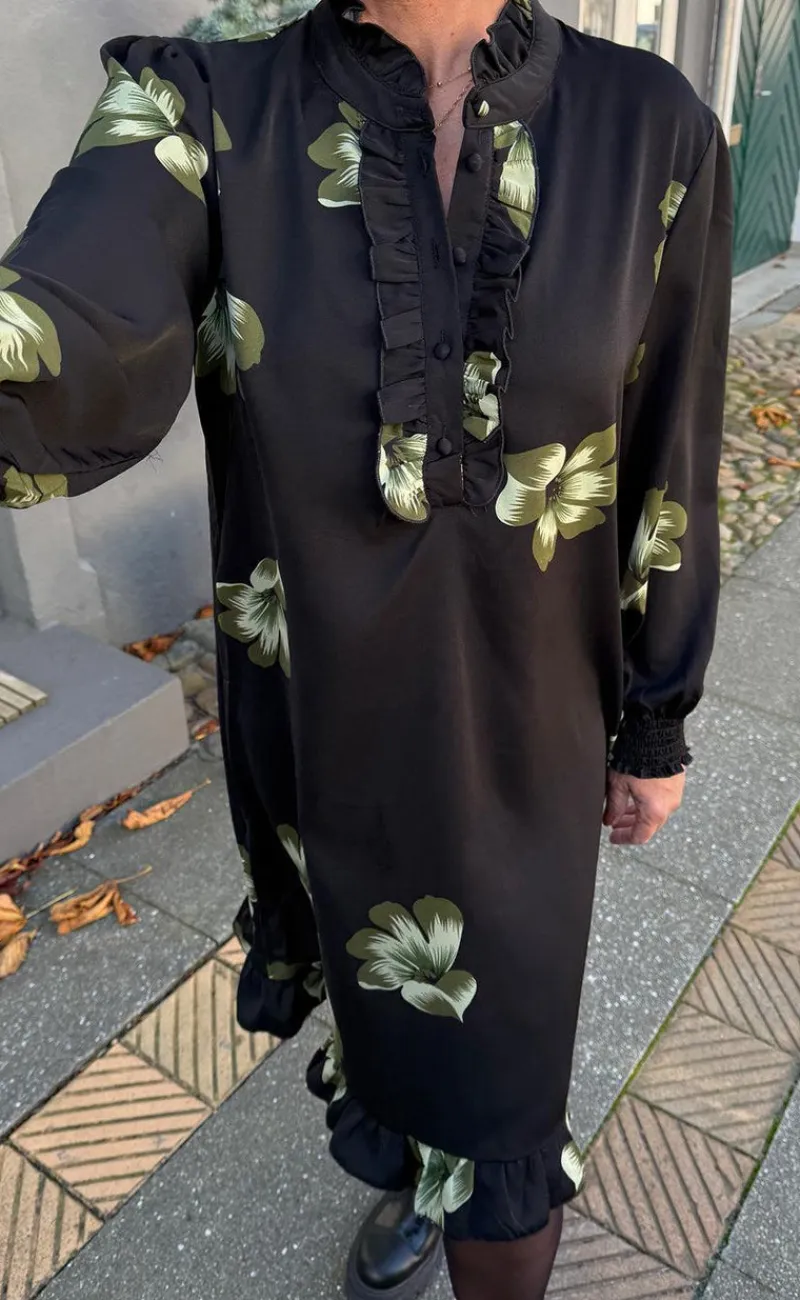 Kjole - Pia - Black W. Green Flower Kjoler