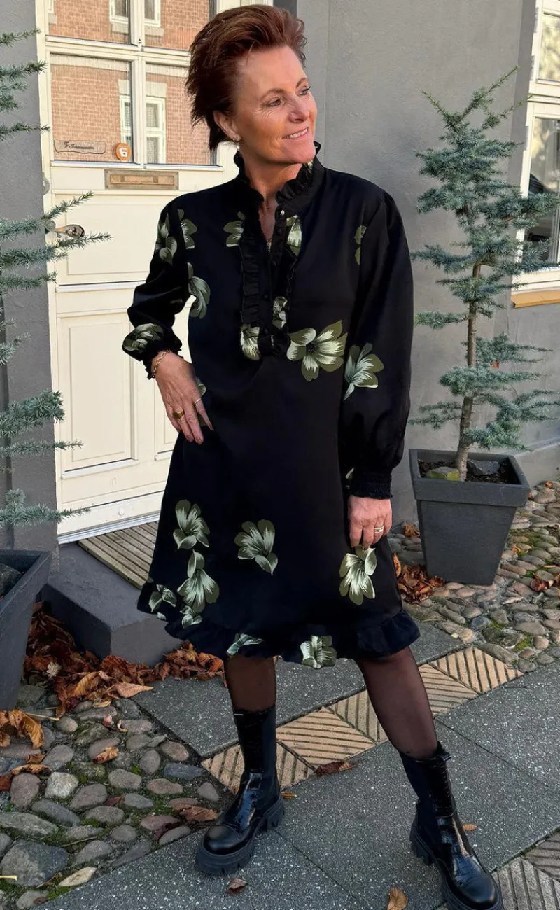 Kjole - Pia - Black W. Green Flower Kjoler