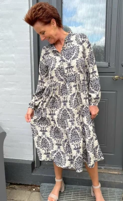New Kjole - Maiken - Creme / Blue Paisley Kjoler