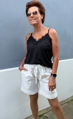 Outlet Shorts - Sandy Linen - Off White Shorts