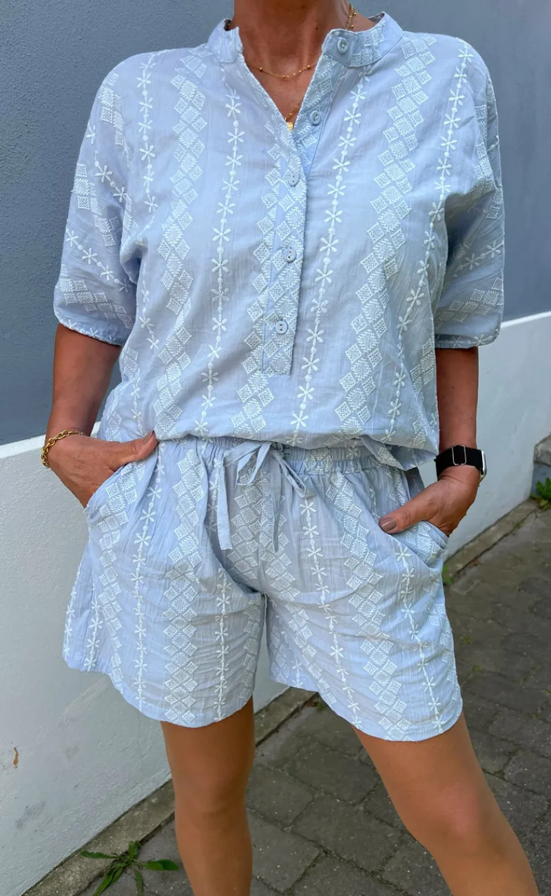 Clearance Skjorte - Erica - Blue/White Embroidery Skjorter
