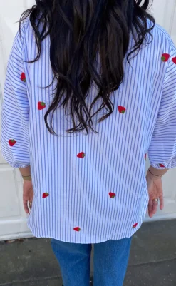 Outlet Skjorte - Selma - Blue Striped W. Strawberries Skjorter