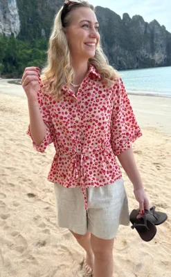 Best Skjorte - Liana - Pink / Red Flowers Skjorter|Striktrøjer & Sweat