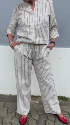 Sale Skjorte - Juliana Linen - Off White / Black Striped Skjorter|Striktrøjer & Sweat