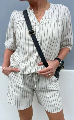 Top - Alba - Off White T-shirts & Toppe