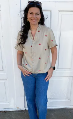 New Top - Catja - Sand W. Cherries T-shirts & Toppe