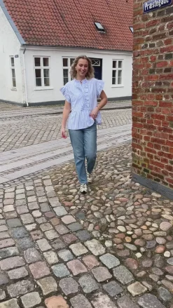 Discount Top - Freya - White/Blue Striped T-shirts & Toppe