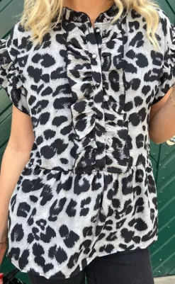 Outlet Top - Freya - Grey Leopard T-shirts & Toppe