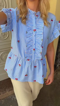 Discount Top - Freya - Blue Striped W. Cherries T-shirts & Toppe