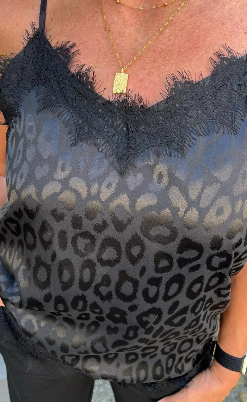 Discount Top - Kiki - Black Leopard T-shirts & Toppe