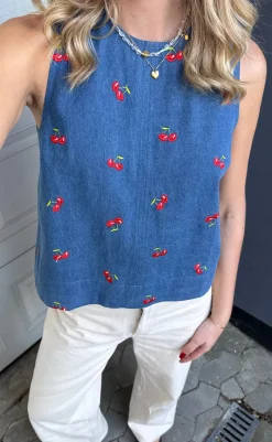 Online Top - Naja - Denim Blue w. Cherries T-shirts & Toppe