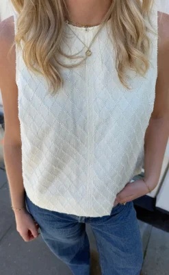 Hot Top - Naja - Off White Square T-shirts & Toppe