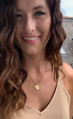 Outlet Halskæde - Textured Heart - Golden Smykker