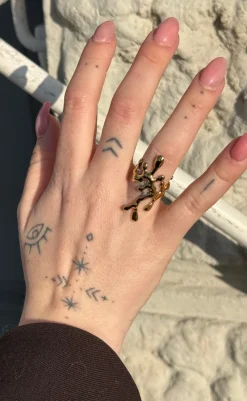 Hot Ring - Emily Big - Gold Colour Smykker