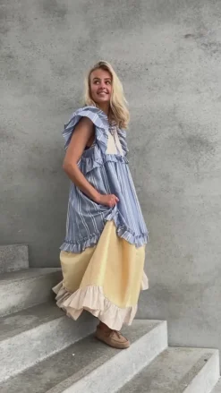 Discount Kjole - Heart Dance - Beige/Light Blue Kjoler