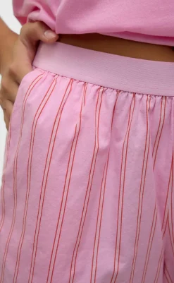 Outlet Shorts - Charlotte - Bonbon Fiery red/Cloud Dancer Shorts